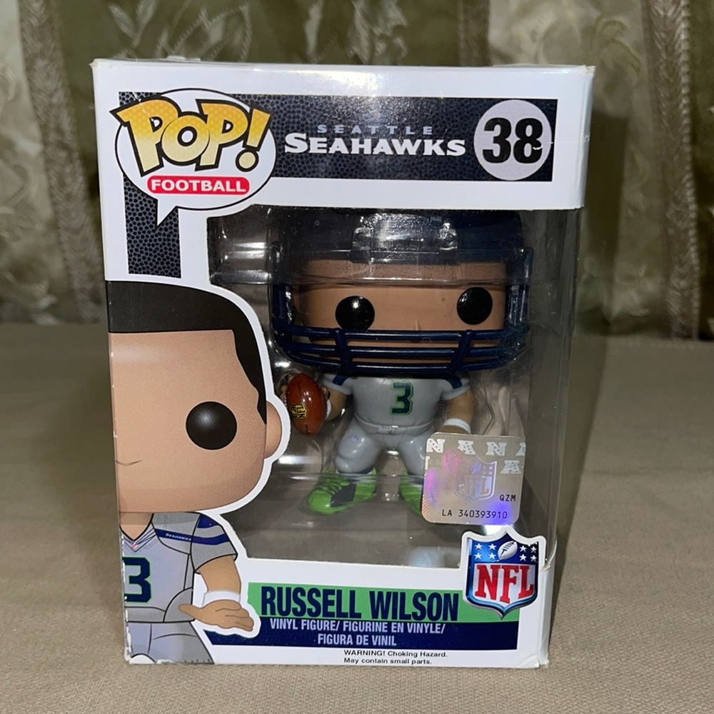 Funko pop football SEAHAWKS #38 RUSSELL WILSON